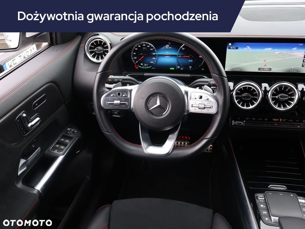 Mercedes-Benz EQA - 9