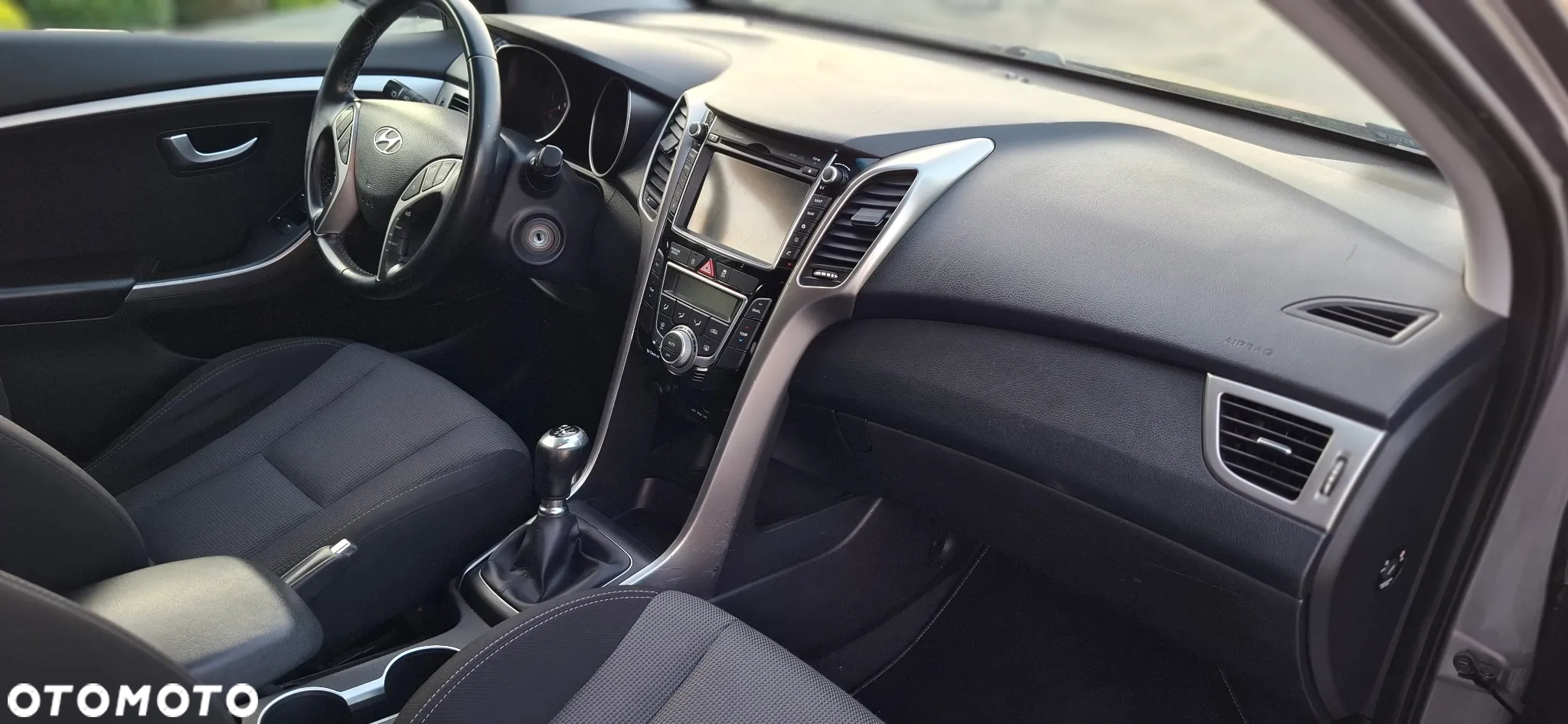 Hyundai i30 i30cw blue 1.6 CRDi Trend - 11