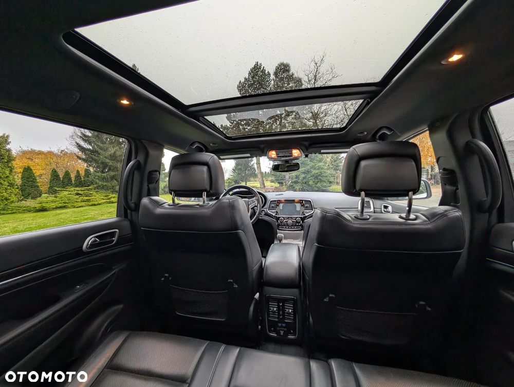 Jeep Grand Cherokee - 27