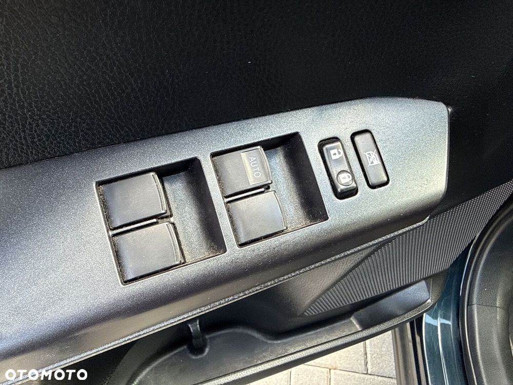 Toyota RAV4 Hybrid Premium 4x2 - 10