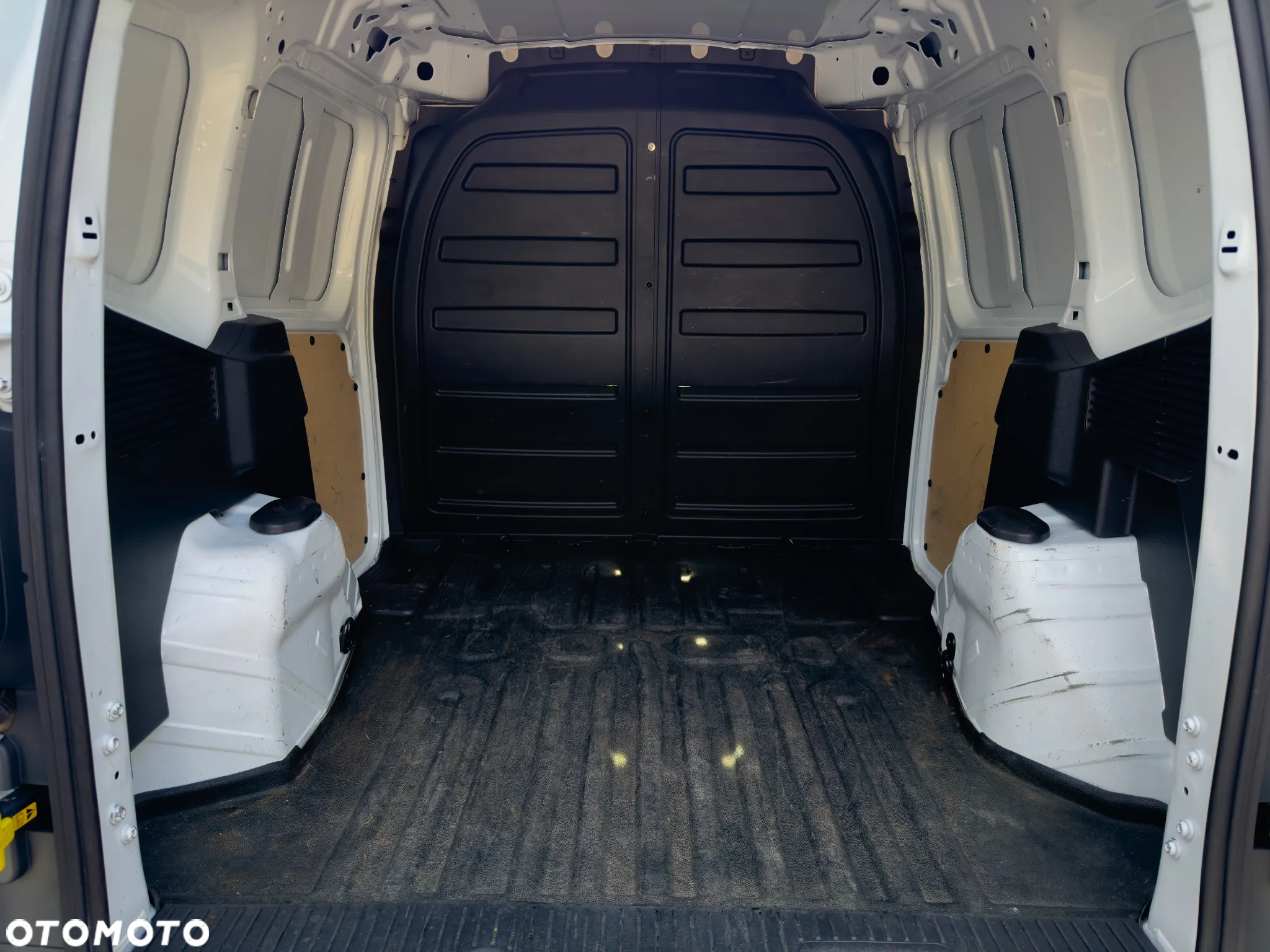 Ford Courier - 5