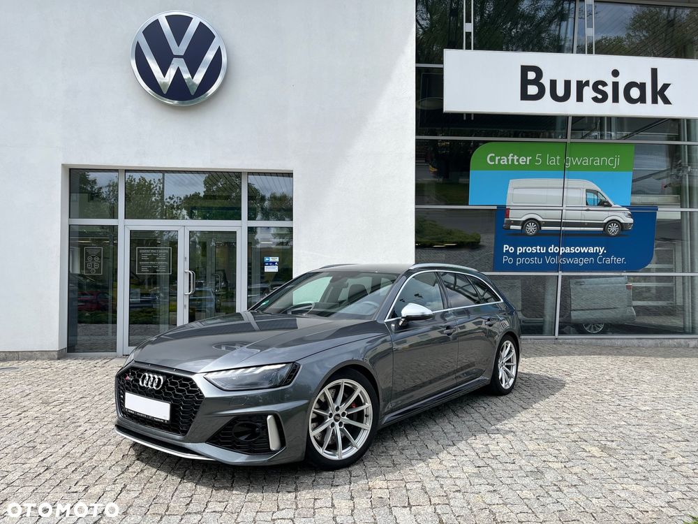 Audi RS4 Avant - 3