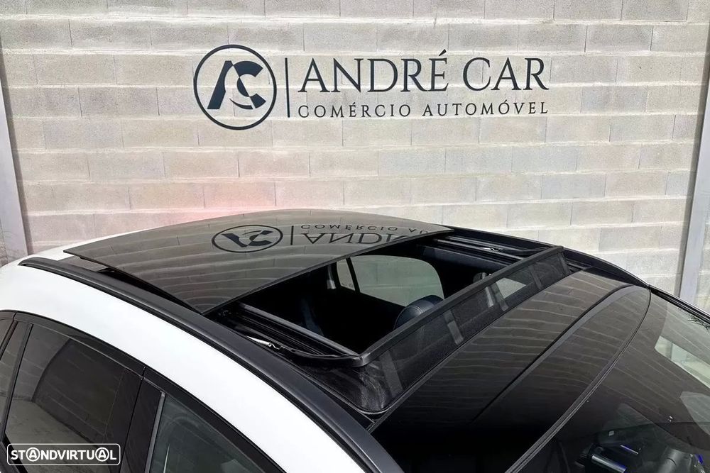 Mercedes-Benz GLA 250 e 8G-DCT Edition Progressive Line — fotografia 2