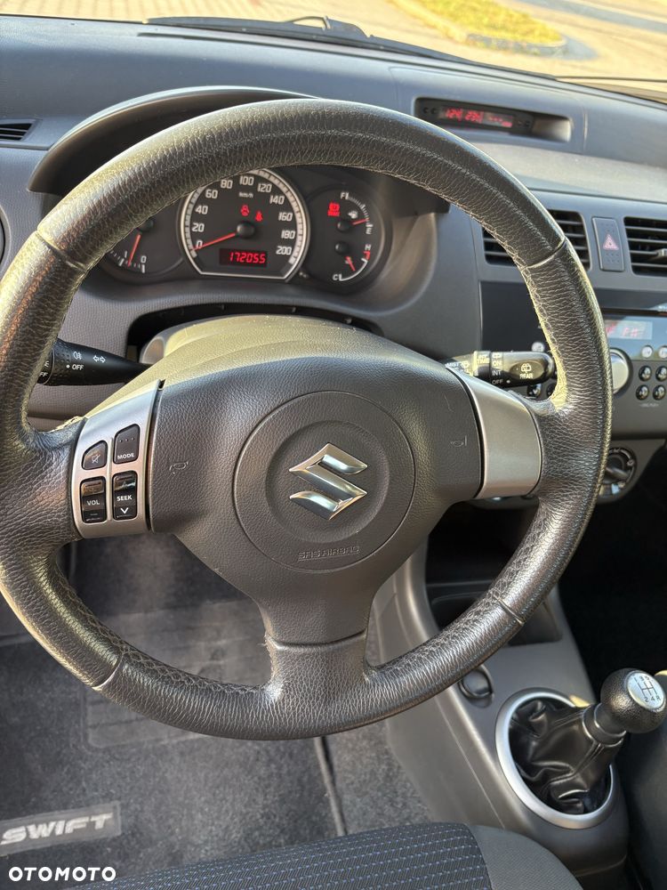 Suzuki Swift - 7