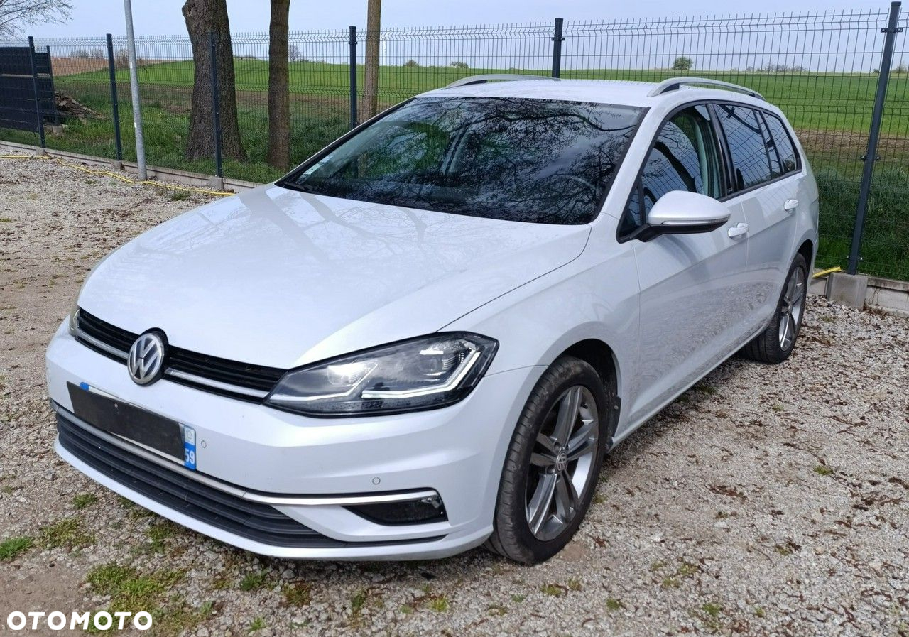 Volkswagen Golf - 32