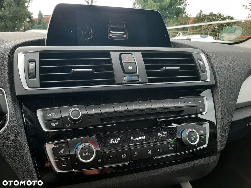 BMW Seria 1 116i Edition Metropolitan - 13