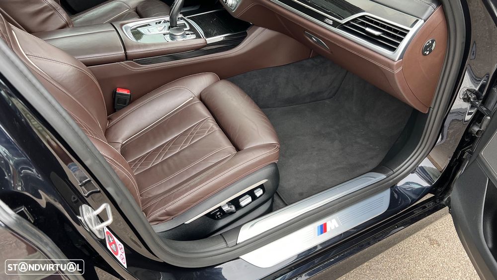 BMW 730 d Pack M - 22