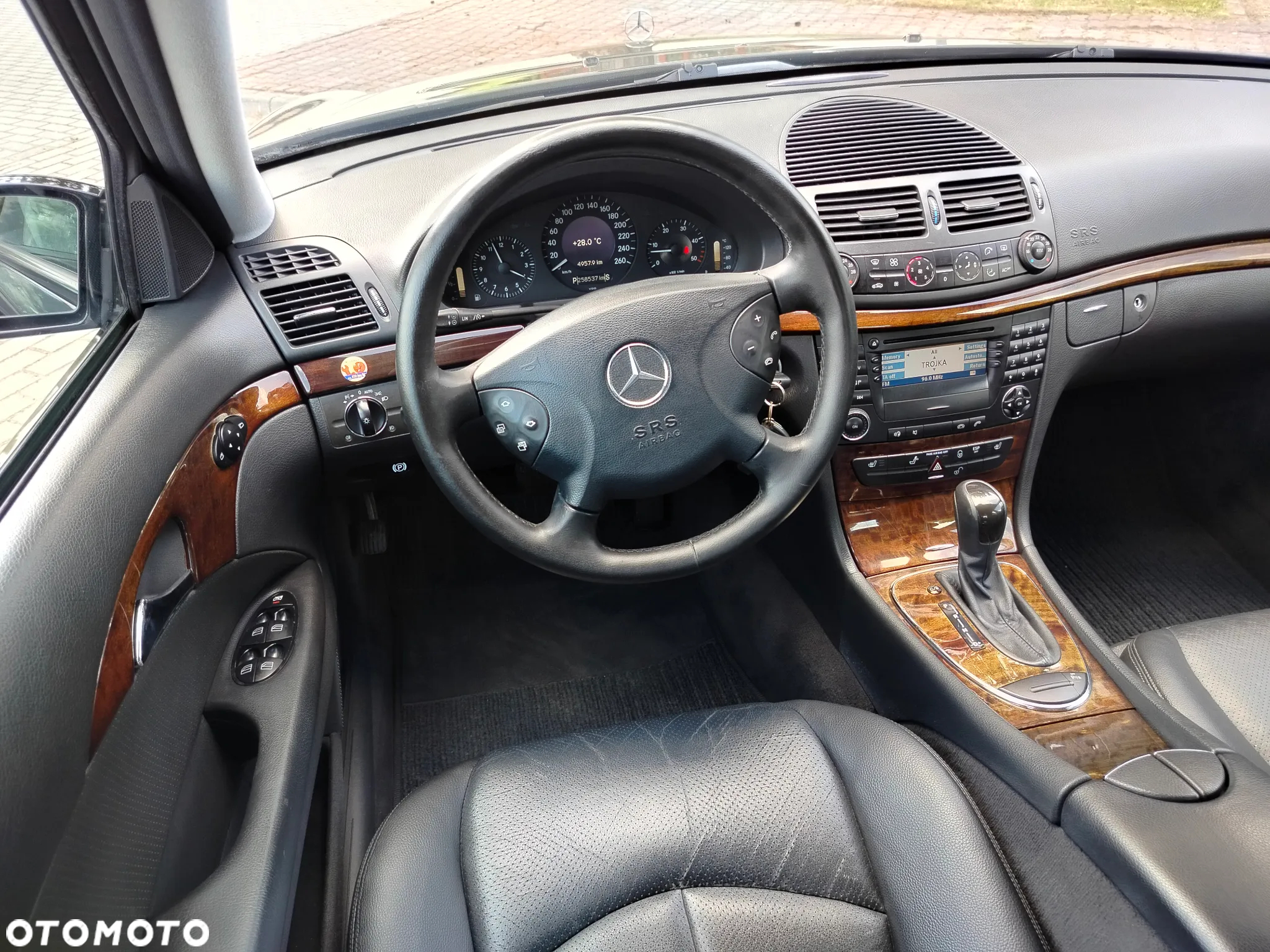 Mercedes-Benz Klasa E 320 CDI Classic - 6