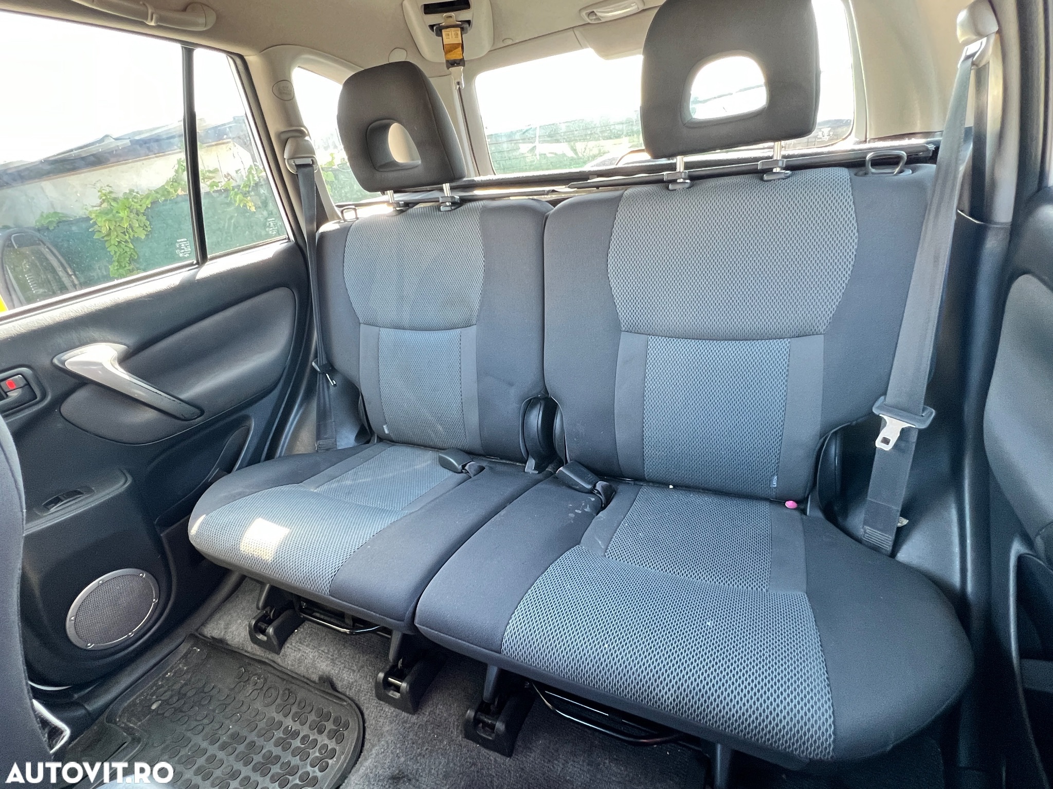 Toyota RAV4 - 22