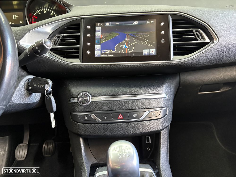 Peugeot 308 SW BlueHDi 120 Stop & Start Active - 11