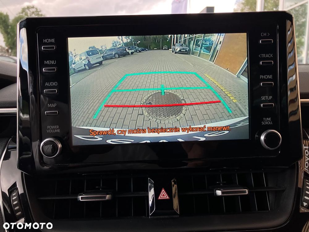 Toyota Corolla 1.8 Hybrid Comfort - 24