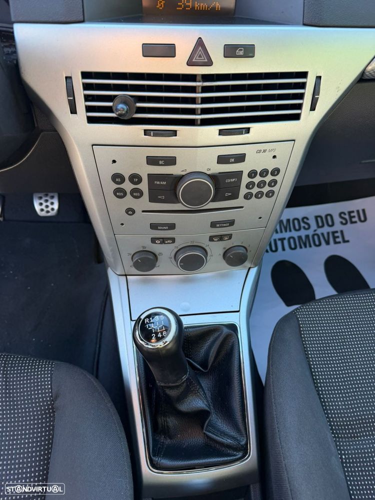 Opel Astra GTC 1.3 CDTi - 30