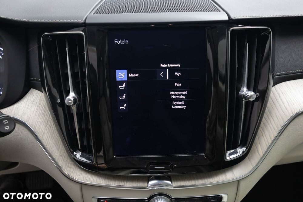 Volvo XC 60 B4 D AWD Geartronic Inscription - 26