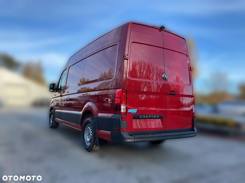Volkswagen Crafter 35 Furgon z wysokim dachem silnik: 2,0 l EU6 177 KM automatyczna r. o.: 3640 mm - 6