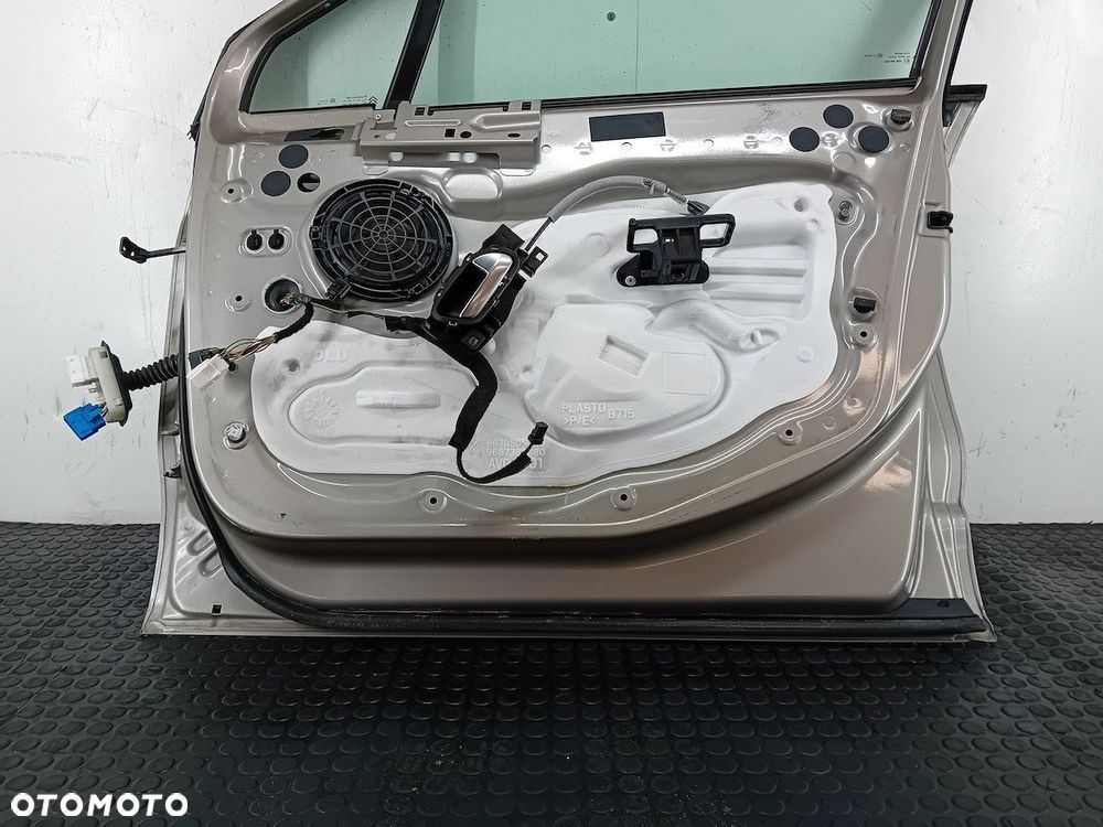 DRZWI PRAWY PRZÓD CITROEN C4 II KCH HATCHBACK - 3