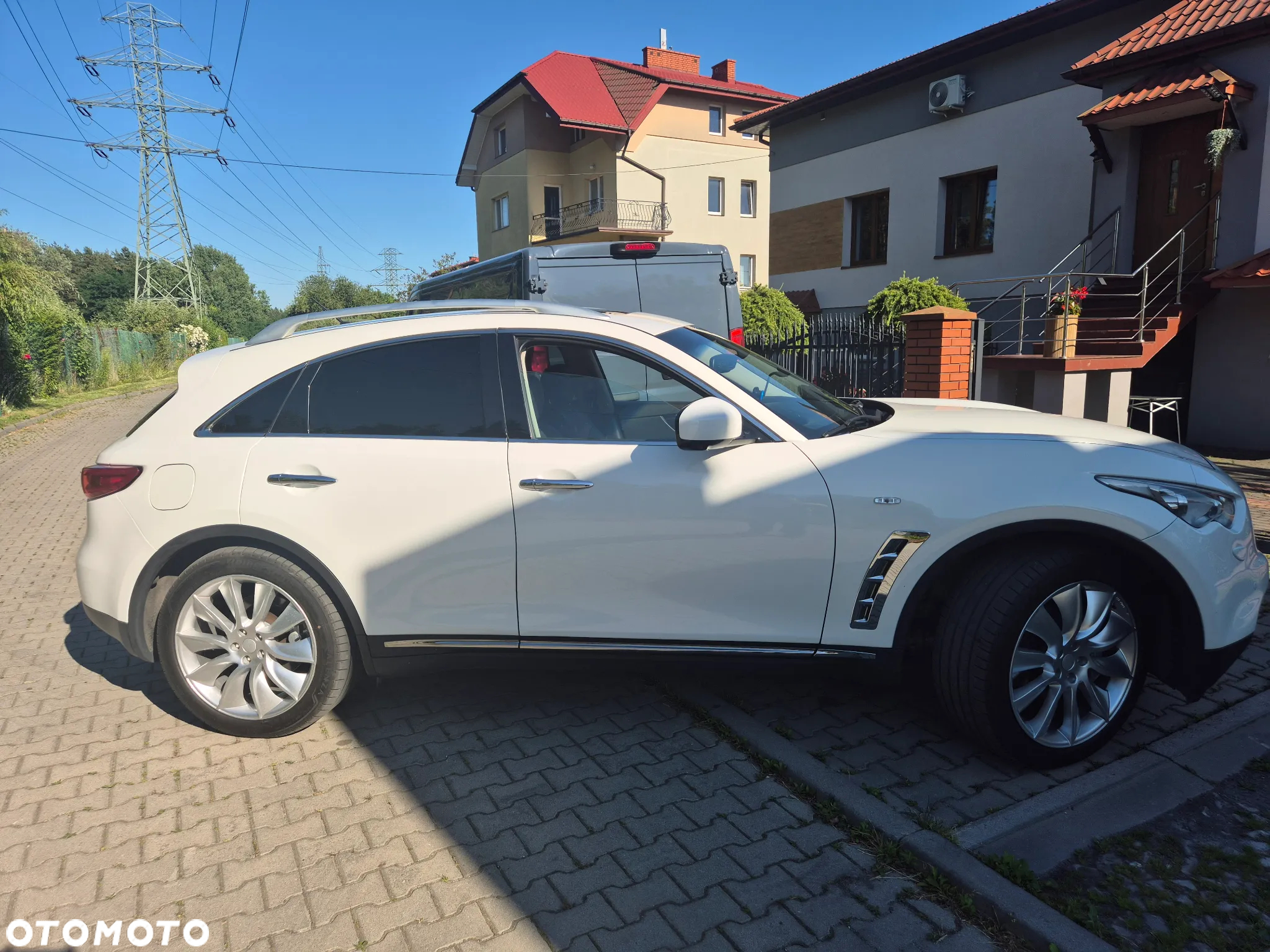 Infiniti FX FX30d AWD GT - 3