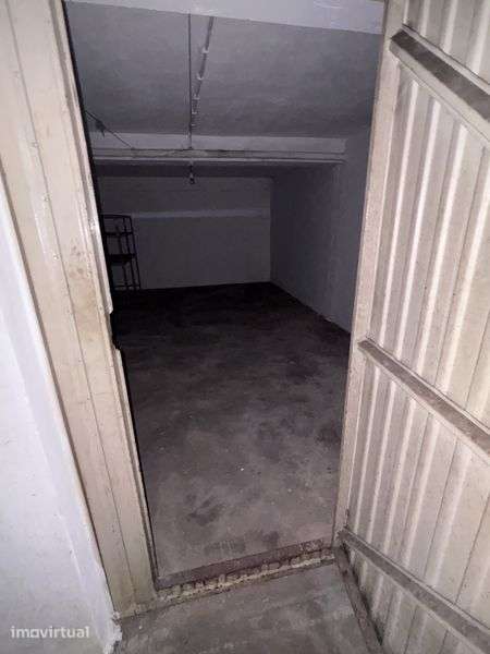 Garagem para Arrendamento — Figueira da Foz - Grande imagem: 2/6