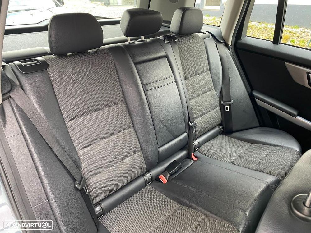 Mercedes-Benz GLK 220 CDI 4Matic (BlueEFFICIENCY) 7G-TRONIC - 28