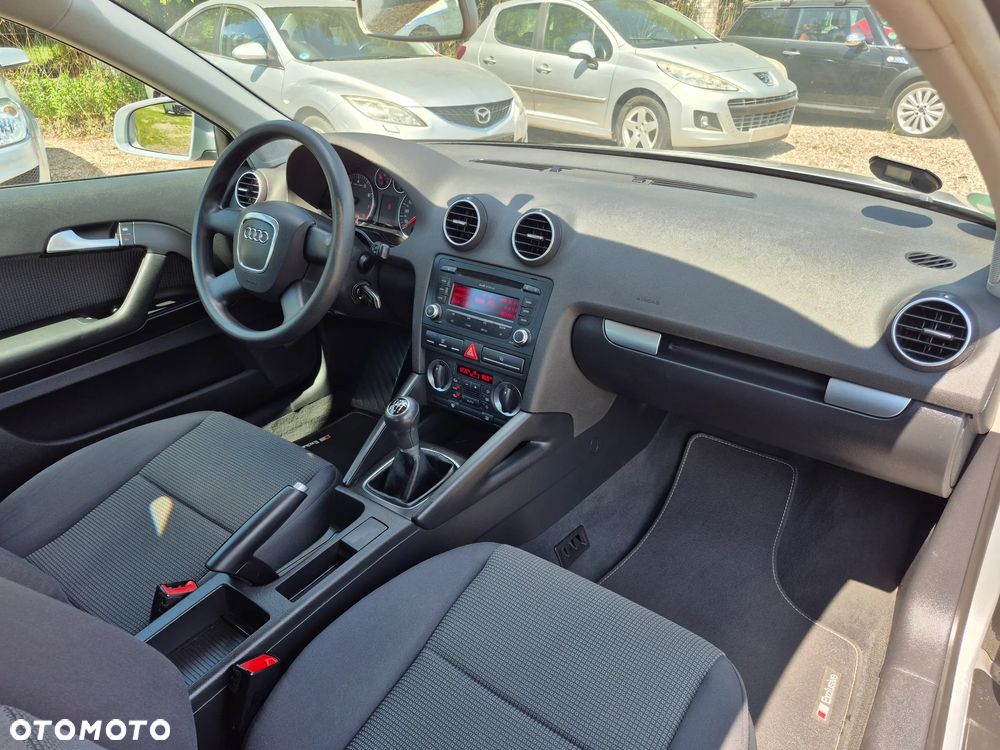 Audi A3 3-drzwiowe 1.6 S Line Sportpaket plus - 10