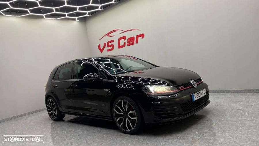 VW Golf GTI Performance BlueMotion DSG - 2