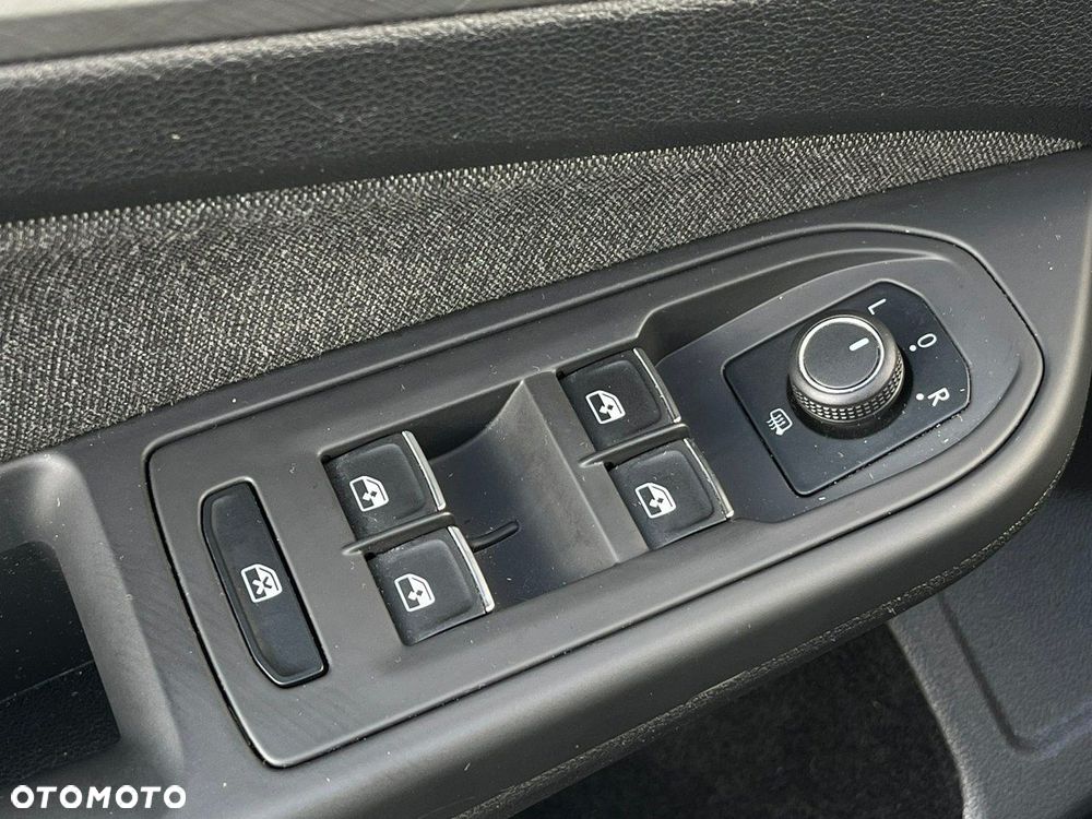 Volkswagen Golf Variant - 34