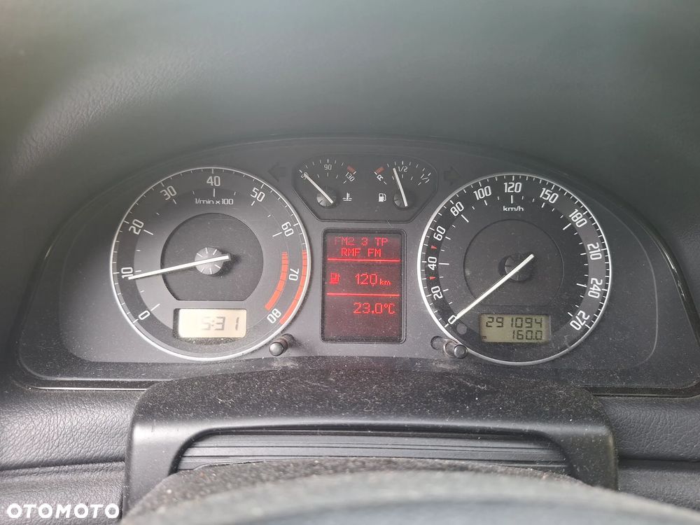Skoda Superb 1.8T Elegance - 11