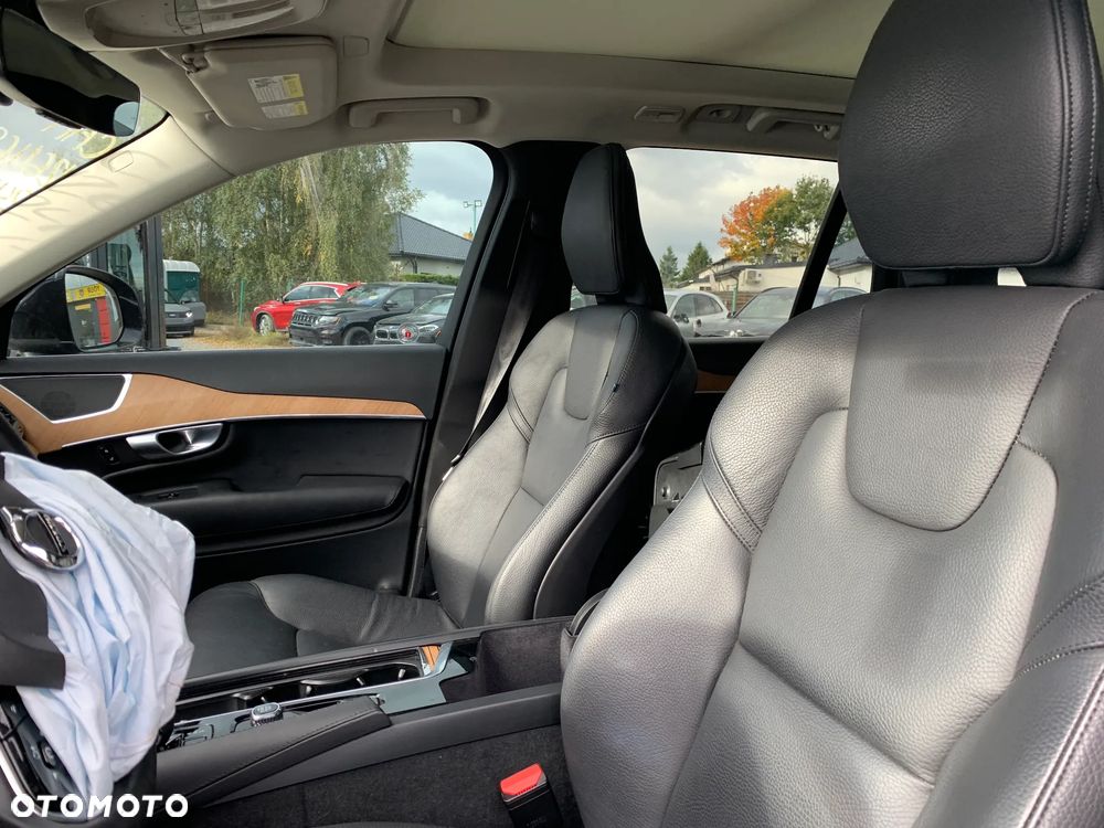 Volvo XC 90 - 12