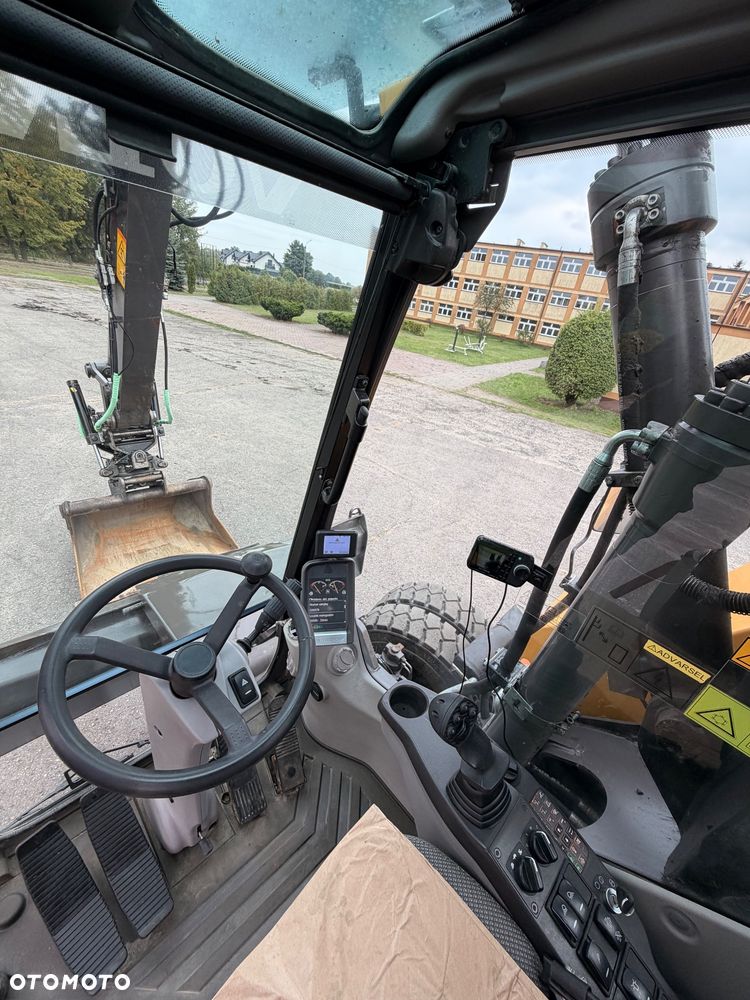 Volvo EW140D - 11