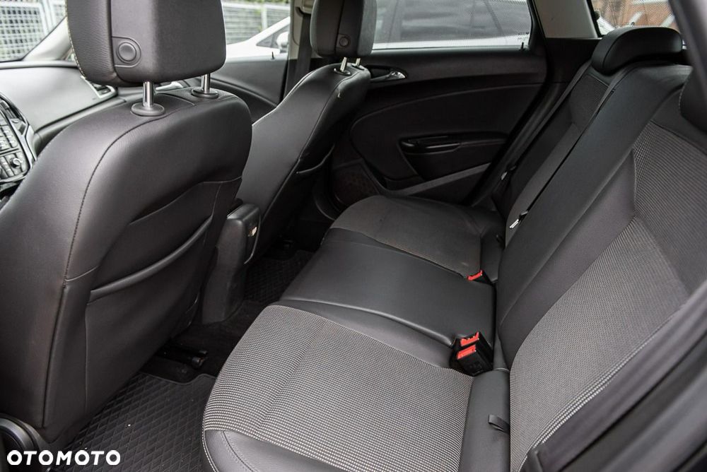Opel Astra 1.6 CDTI Cosmo - 7