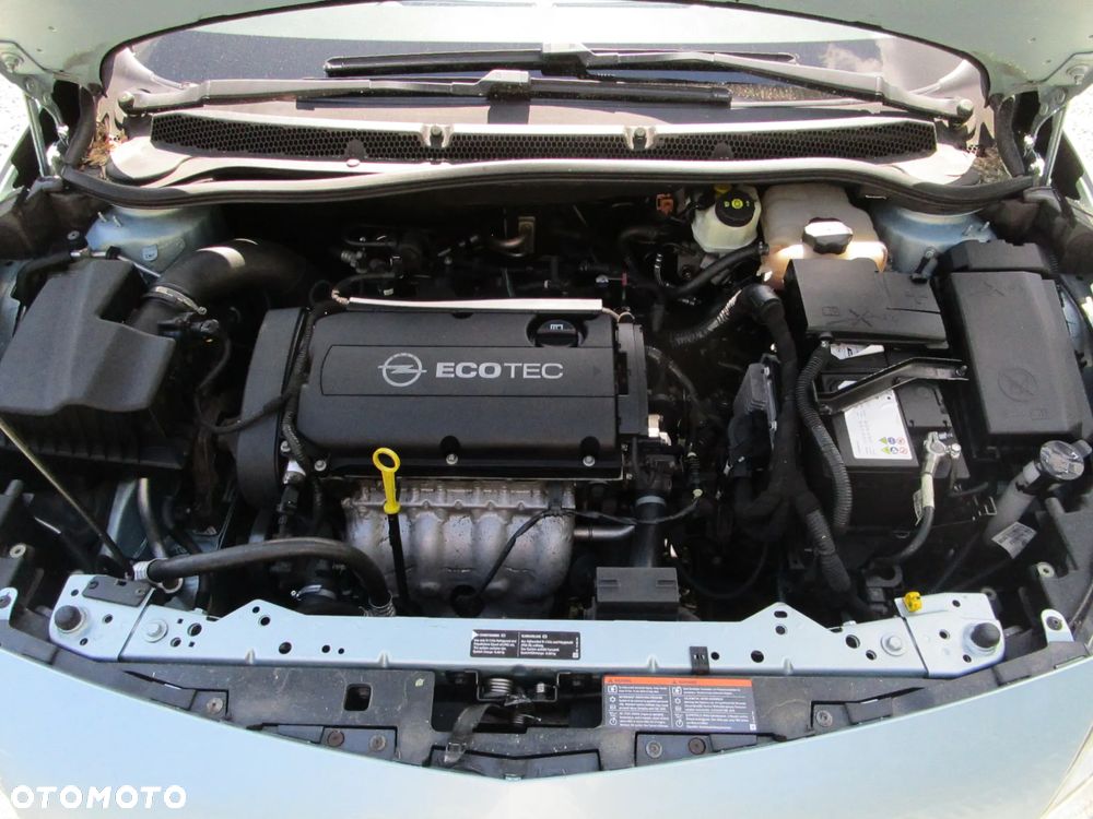 Opel Astra 1.6 Design Edition - 28