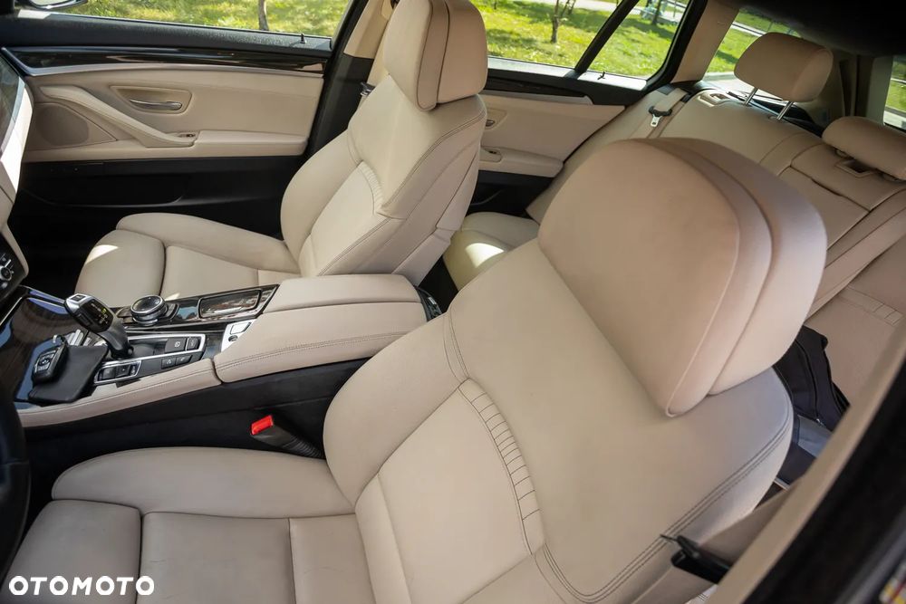 BMW Seria 5 520d Luxury Line - 16