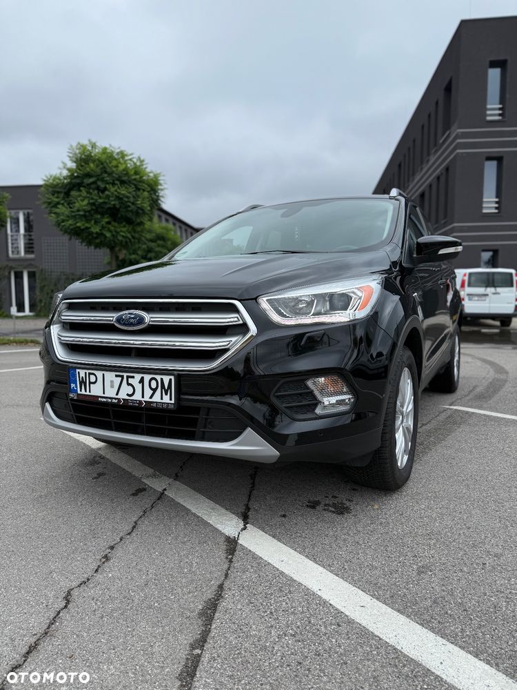 Ford Kuga 1.5 EcoBoost 2x4 Titanium - 2