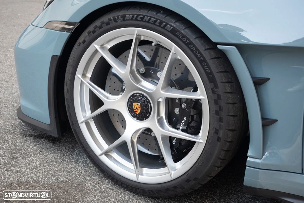 Porsche 911 (992) S/T - 4