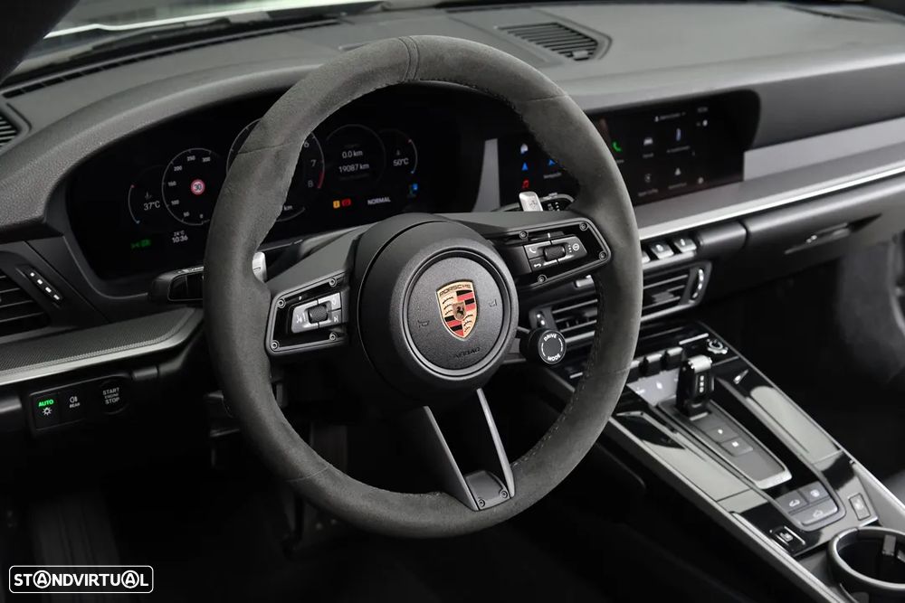 Porsche 911 (992) Carrera - 22
