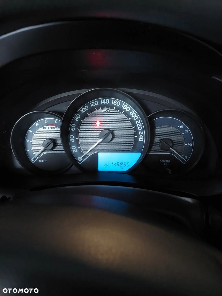 Toyota Corolla 1.4 D-4D Active EU6 - 13