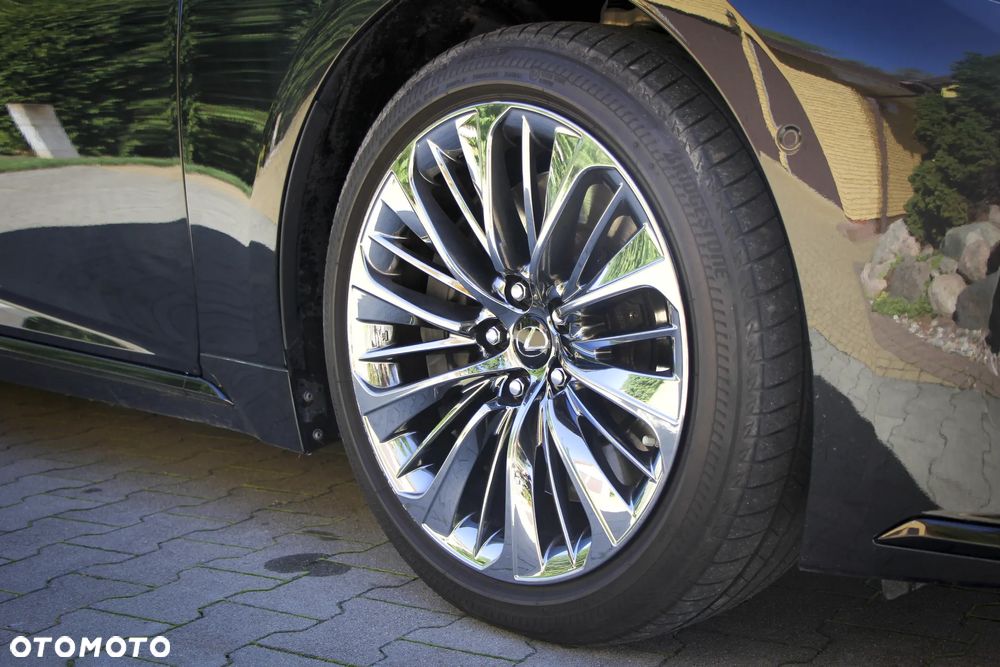 Lexus LS 500h Prestige AWD - 3