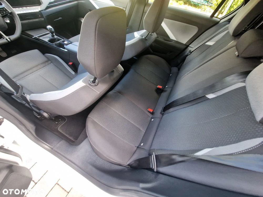 Opel Astra VI 1.2 T Business Edition S&S - 7