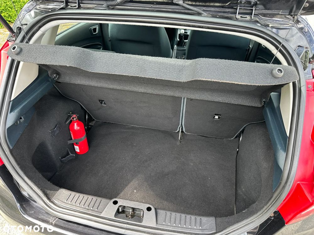 Ford Fiesta - 22