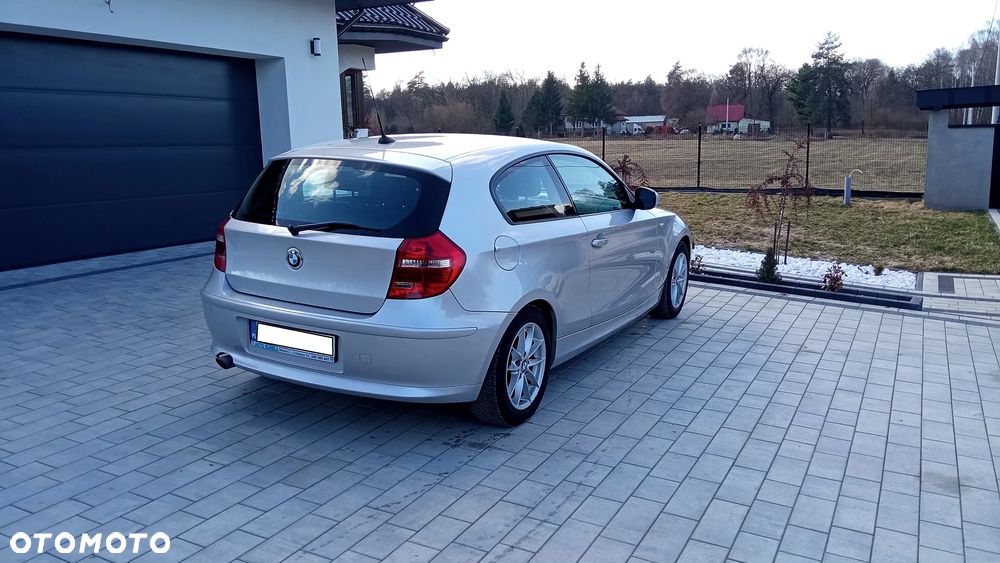 BMW Seria 1 116d - 14