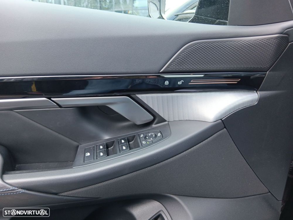 BMW 530 e Pack Desportivo M - 16