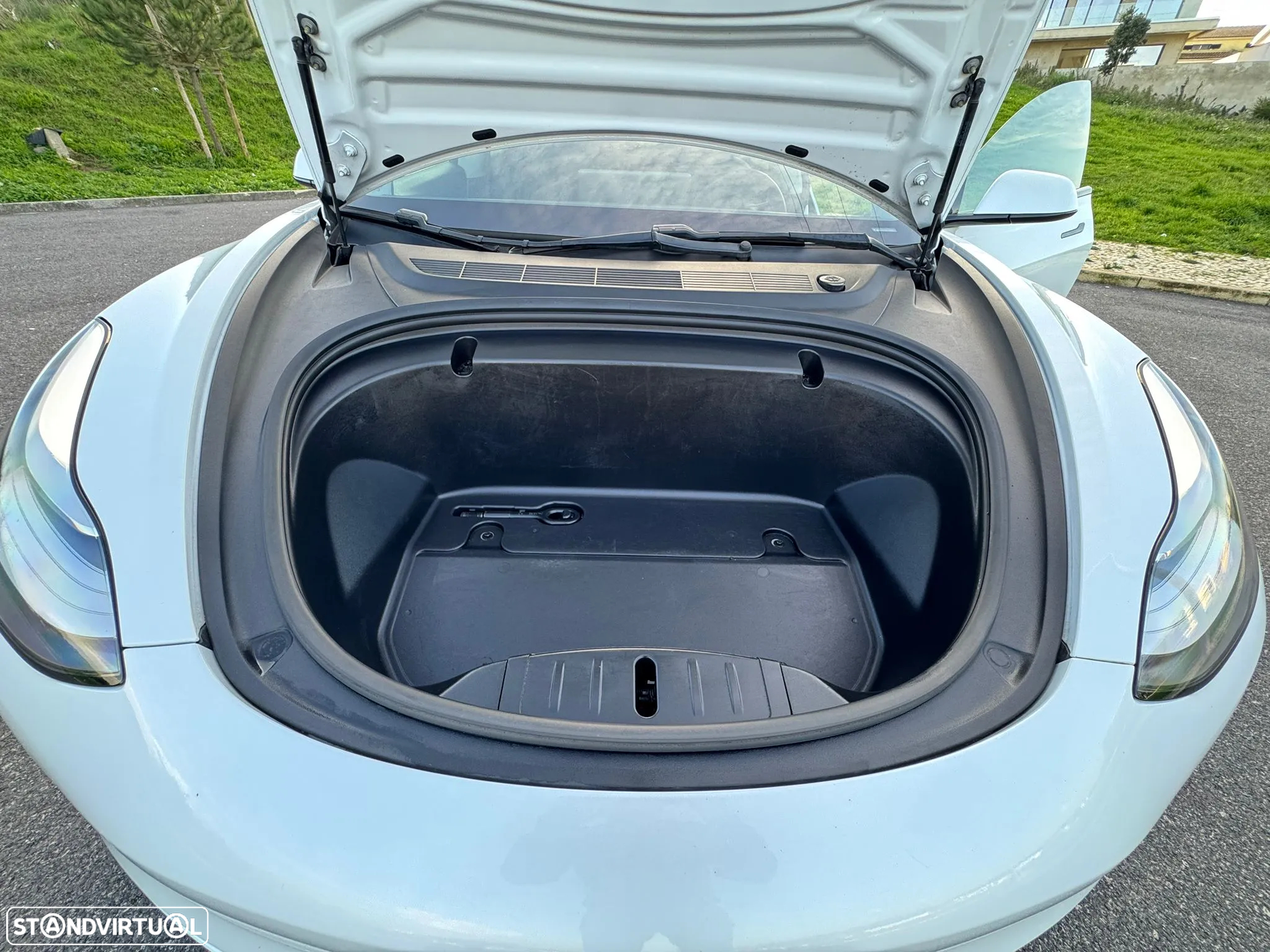 Tesla Model 3 Long-Range Dual Motor AWD - 12
