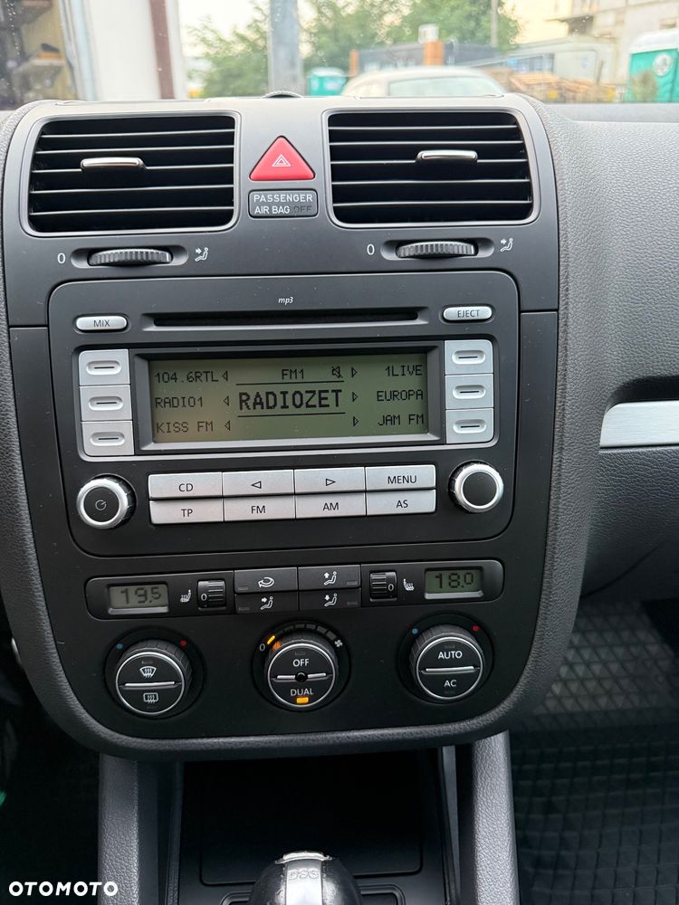 Volkswagen Golf 2.0 GTI DSG - 19