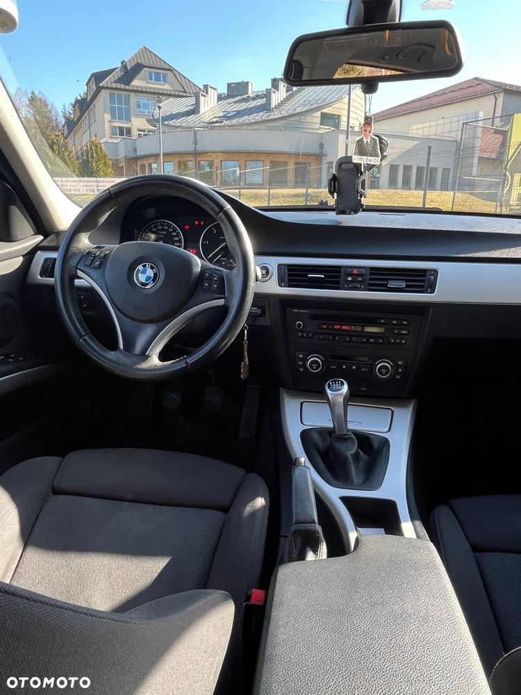BMW Seria 3 320d - 6