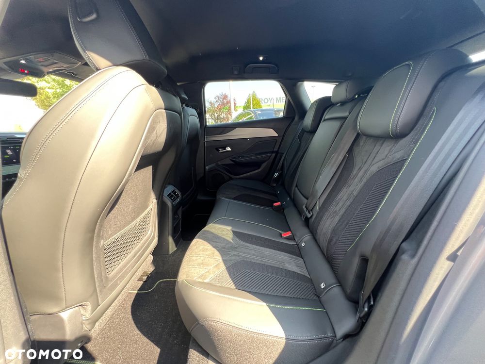 Peugeot 308 1.2 mHEV GT S&S e-DCS6 - 17
