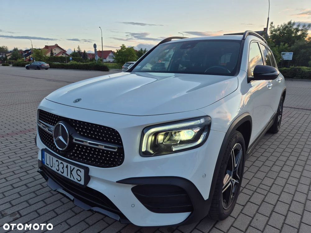 Mercedes-Benz GLB 200 AMG Line 7G-DCT - 24