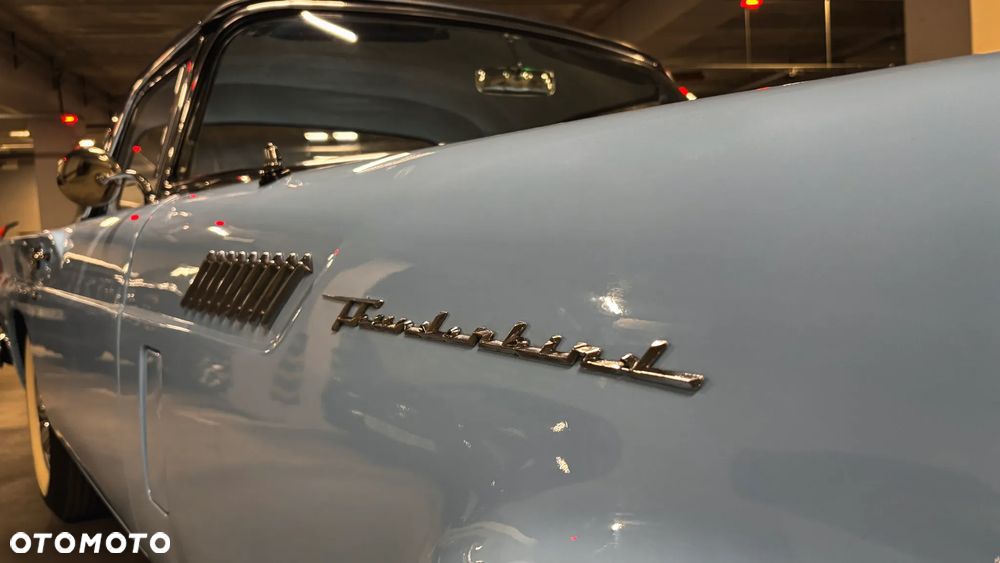 Ford Thunderbird - 15