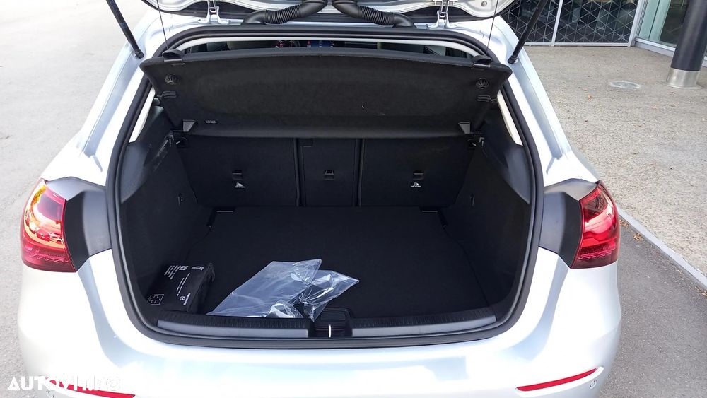 Mercedes-Benz A 180 7G-DCT - 11