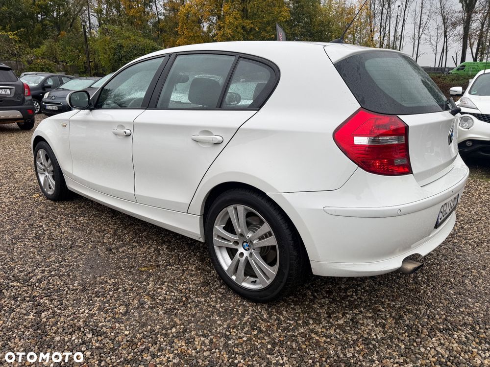 BMW Seria 1 2010 photo 4