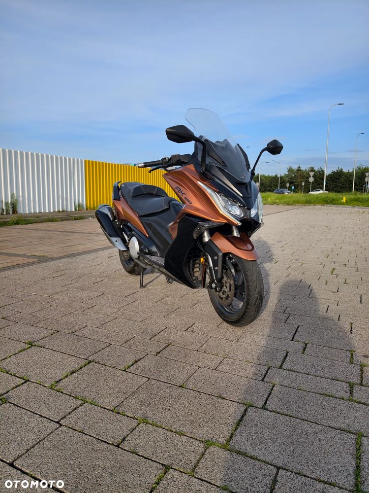 Kymco AK 550 - 8