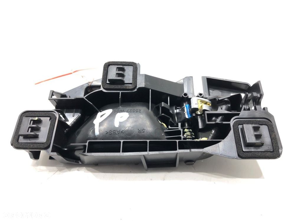 KLAMKA WEWNĘTRZNA PRAWY PRZÓD  PEUGEOT 208 II (UB_, UP_, UW_, UJ_) 2019 - 2022 e-208 100 kW [136 - 2